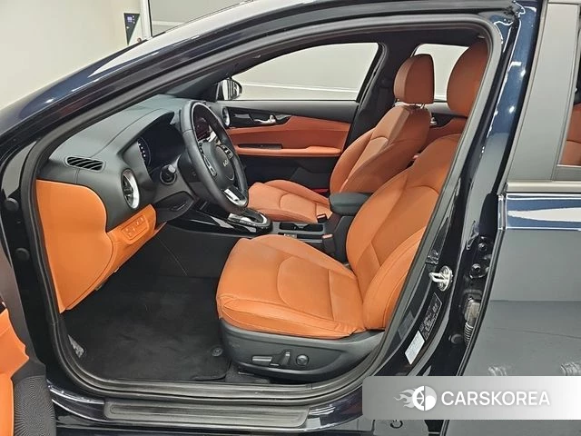 Kia The New K3 2nd generation 2023 Синий из Кореи, фото 2