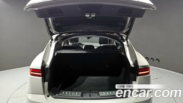 Jaguar E-PACE 2018 Серебристо-серый из Кореи, фото 2