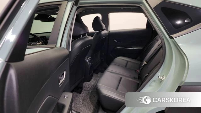 Hyundai Kona (SX2) 2024 Цвет галактики из Кореи, фото 2