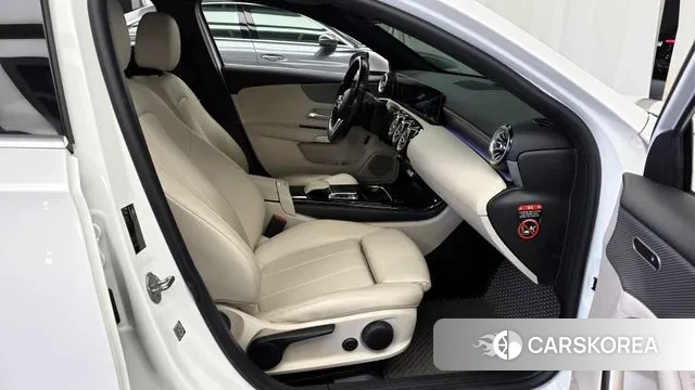 Mercedes-Benz A-Class W177 2020 Белый из Кореи, фото 2