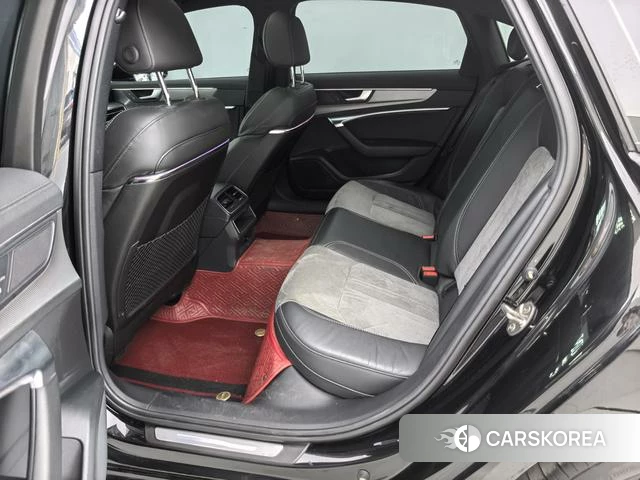 Audi A6L 2022 Черный из Китая, фото 2