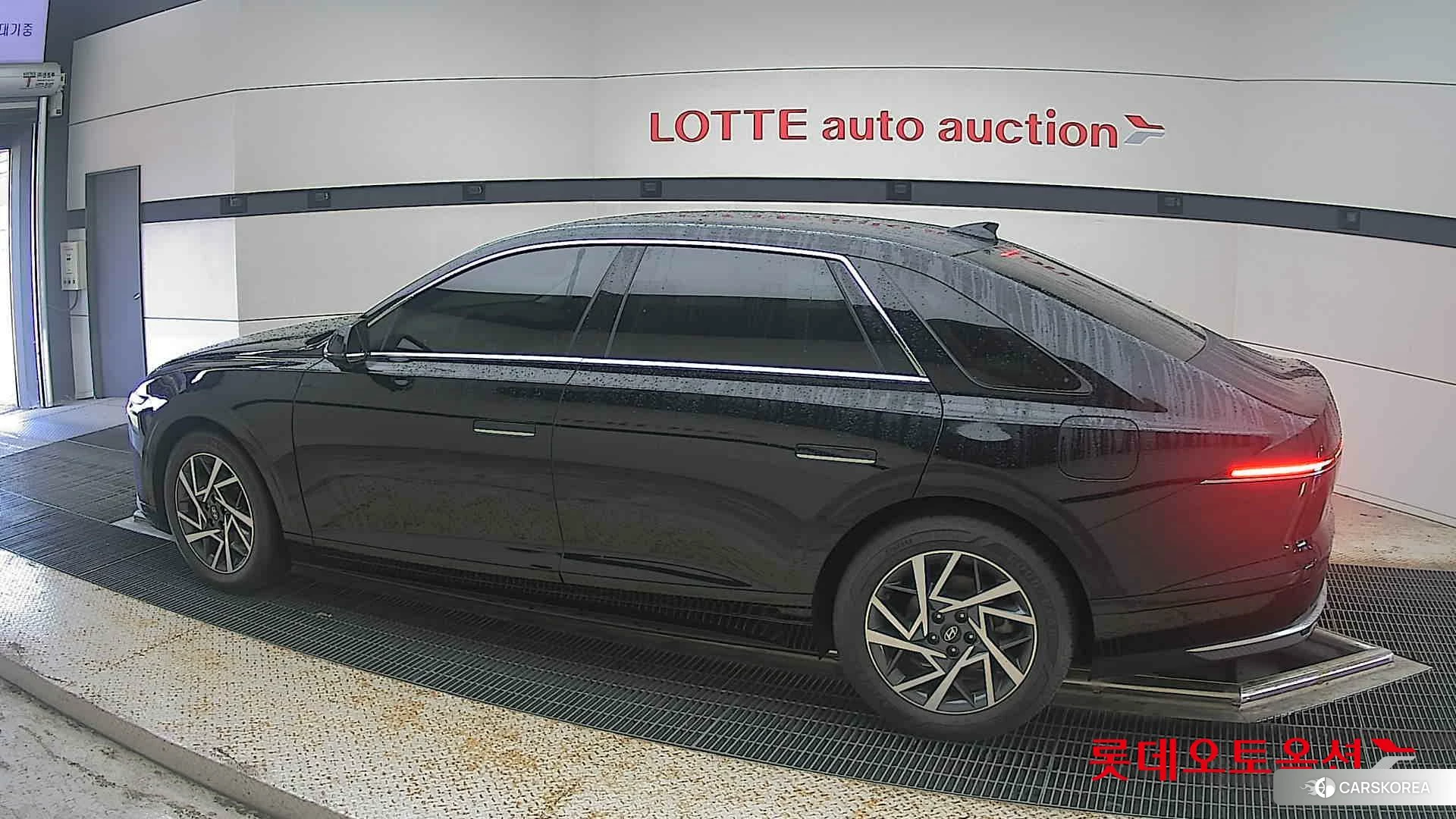 Hyundai Grandeur Hybrid 2023 Abyss Black Pearl из Кореи, фото 2