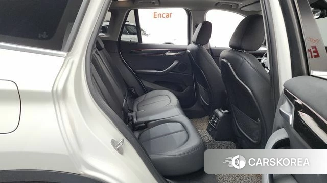 BMW X1 (F48) 2022 Белый из Кореи, фото 2