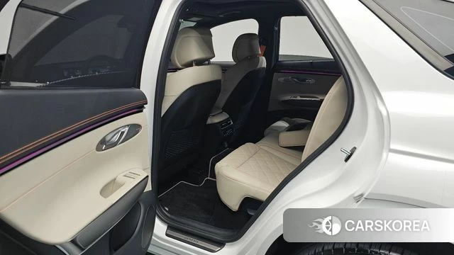Genesis GV70 2025 Белый из Кореи, фото 2
