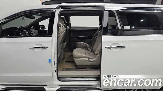 Kia The New Carnival 2018 Белый из Кореи, фото 2