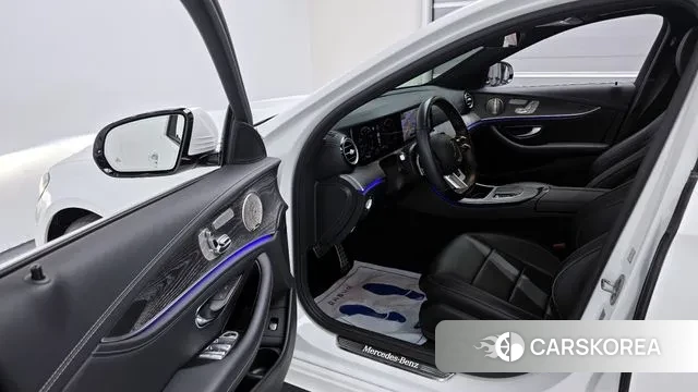 Mercedes-Benz E-Class W213 2021 Белый из Кореи, фото 2