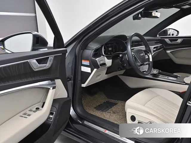 Audi A6 (C8) 2023 Серый из Кореи, фото 2