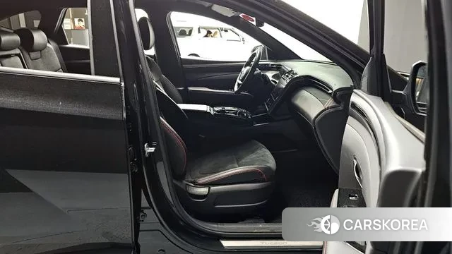 Hyundai Tucson (NX4) 2023 Черный из Кореи, фото 2