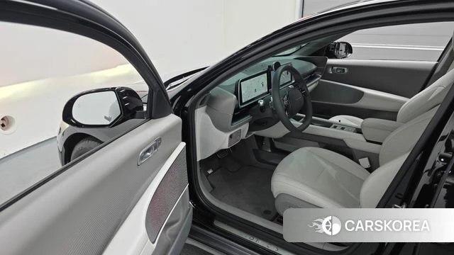 Hyundai Ionic 6 2022 Черный из Кореи, фото 2