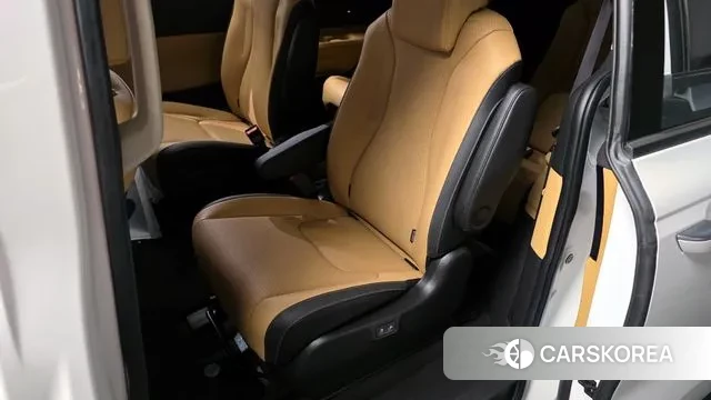 Kia Carnival 4th generation 2023 Белый из Кореи, фото 2