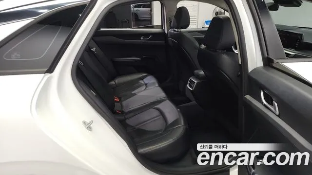 Kia K5 3rd generation 2022 Белый из Кореи, фото 2