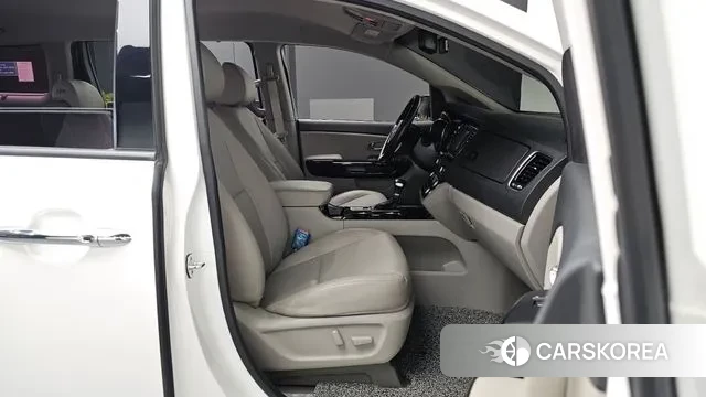 Kia The New Carnival 2020 Белый из Кореи, фото 2