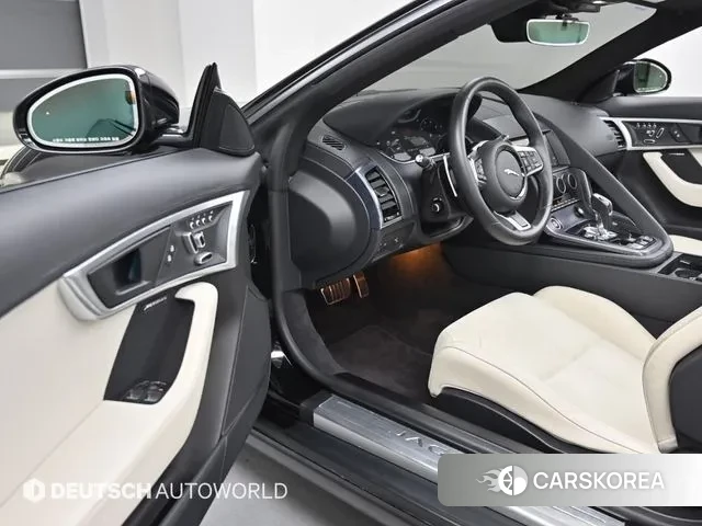 Jaguar F-TYPE 2021 Черный из Кореи, фото 2