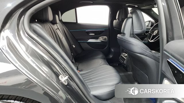 Mercedes-Benz E-Class W214 2024 Серый из Кореи, фото 2