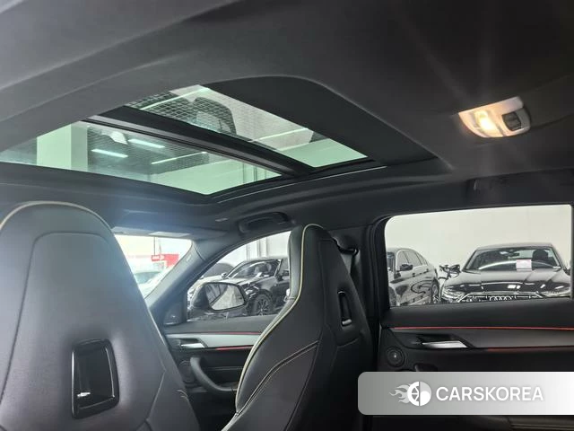 BMW X2 2023 Белый из Китая, фото 2
