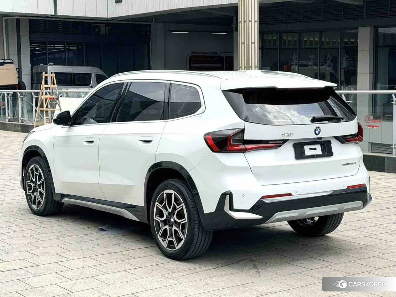 BMW X1 2023 Белый из Китая, фото 2