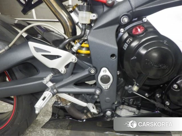 Triumph DAYTONA 675R 2012 из Японии, фото 4
