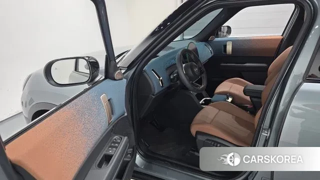 Mini Cooper S Countryman 3rd Generation 2024 Цвет галактики из Кореи, фото 2