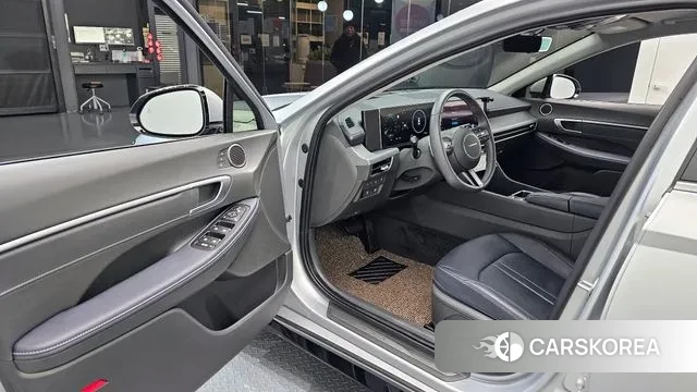 Hyundai Sonata D Edge (DN8) 2024 Серебряный из Кореи, фото 2