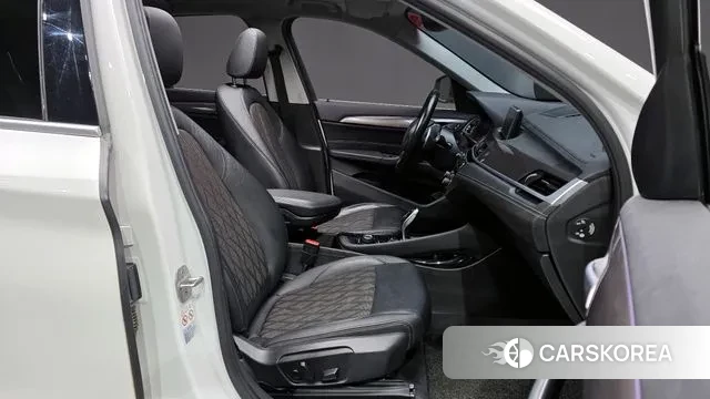 BMW X1 (F48) id 3493850 из Кореи 2