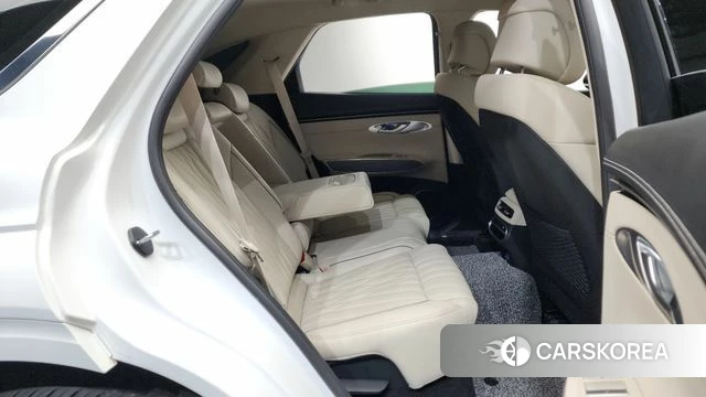 Genesis GV70 2021 Белый из Кореи, фото 2