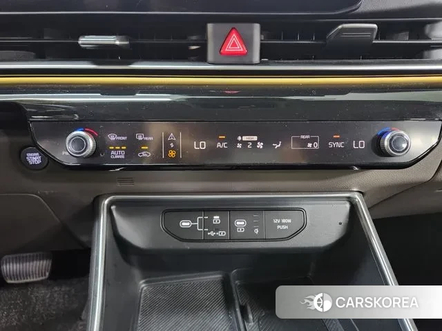 Kia The New Carnival 4th Generation 2024 Белый из Кореи, фото 2