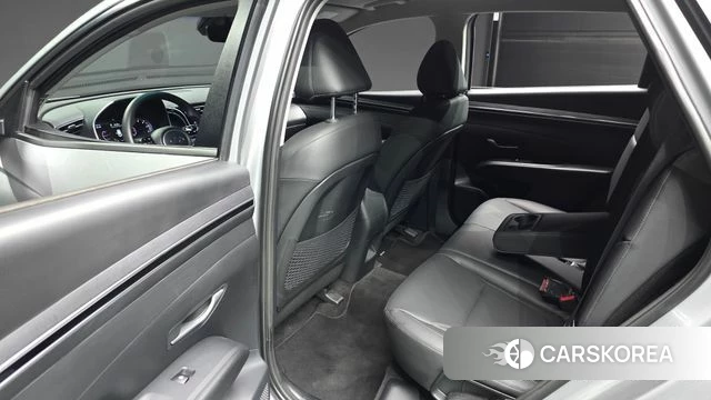 Hyundai Tucson (NX4) 2021 Серебристо-серый из Кореи, фото 2
