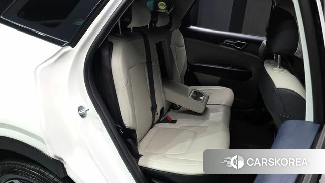Kia Sportage 5th Generation 2022 Белый из Кореи, фото 2