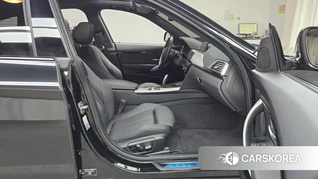 BMW 3 Series GT (F34) 2020 Черный из Кореи, фото 2