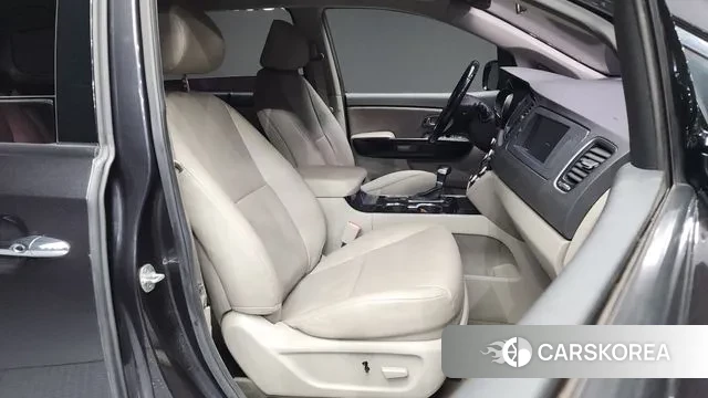 Kia The New Carnival 2018 Серый из Кореи, фото 2