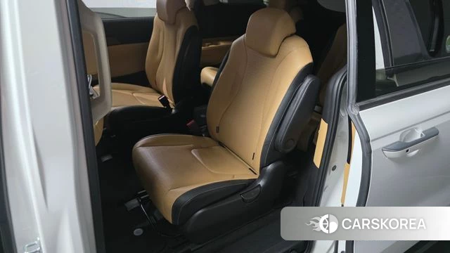 Kia Carnival 4th generation 2023 Белый из Кореи, фото 2