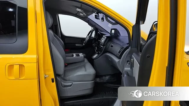 Hyundai The New Grand Starex 2018 Желтый из Кореи, фото 2