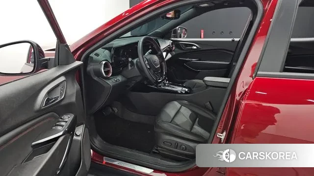 Chevrolet (GM Daewoo) Trax Crossover 2023 Красный из Кореи, фото 2