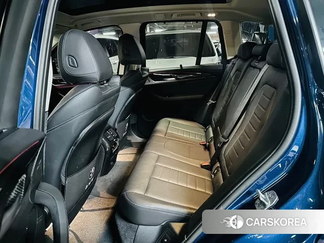 BMW X3 (G01) id 2902988 из Кореи 2