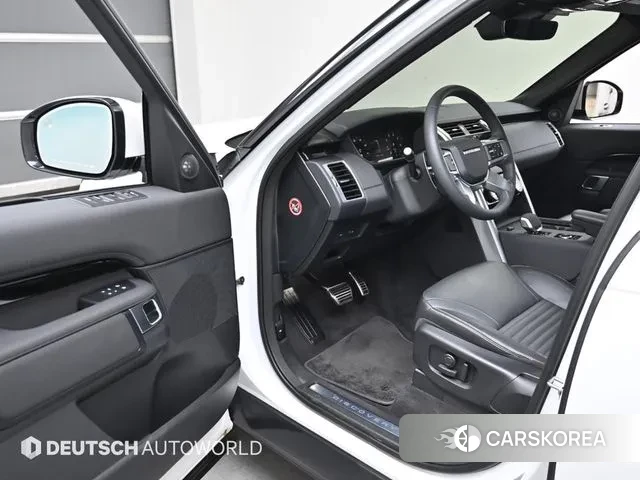 Land Rover Discovery 5 2024 Белый из Кореи, фото 2