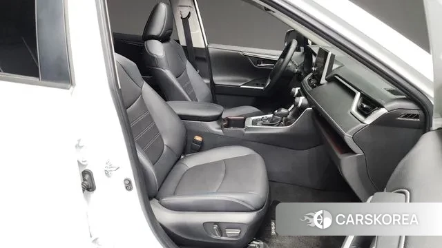 Toyota RAV4 5th Generation 2025 Белый из Кореи, фото 2