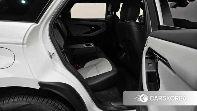 Land Rover Range Rover Evoque 2nd Generation 2025 Белый из Кореи, фото 2