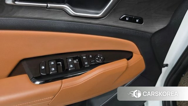 Kia Sportage 5th Generation Hybrid 2022 Белый из Кореи, фото 2