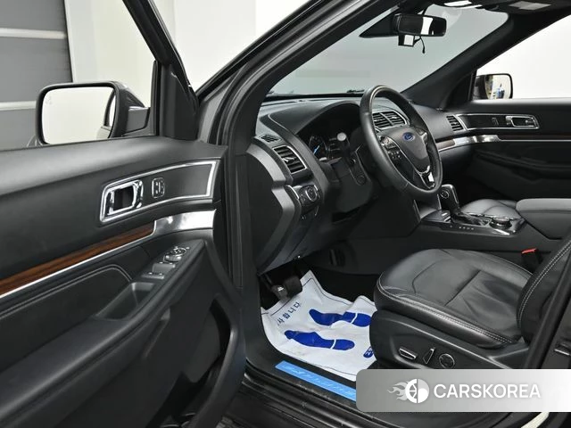 Ford Explorer 2018 Серый из Кореи, фото 2