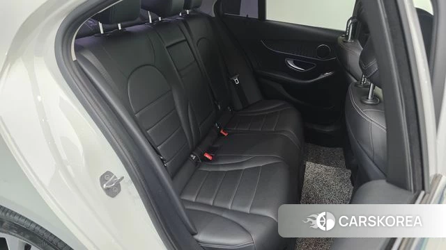 Mercedes-Benz C-Class W205 2018 Белый из Кореи, фото 2