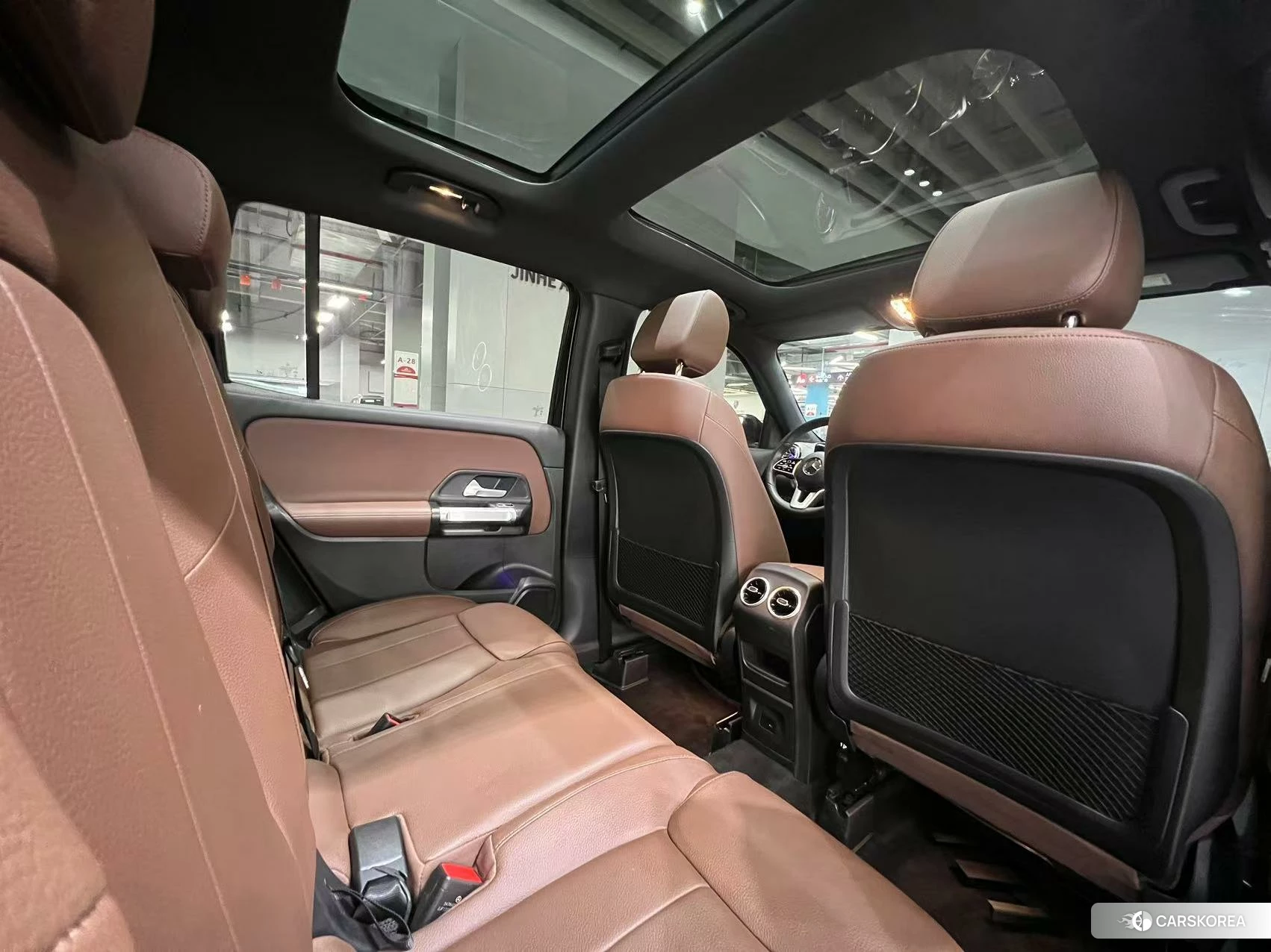 Mercedes-Benz GLB 2022 Черный из Китая, фото 2