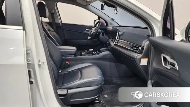 Kia Sportage 5th Generation Hybrid 2021 Белый из Кореи, фото 2