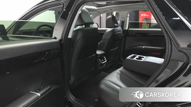 Hyundai Grandeur Hybrid (GN7) 2023 Черный из Кореи, фото 2