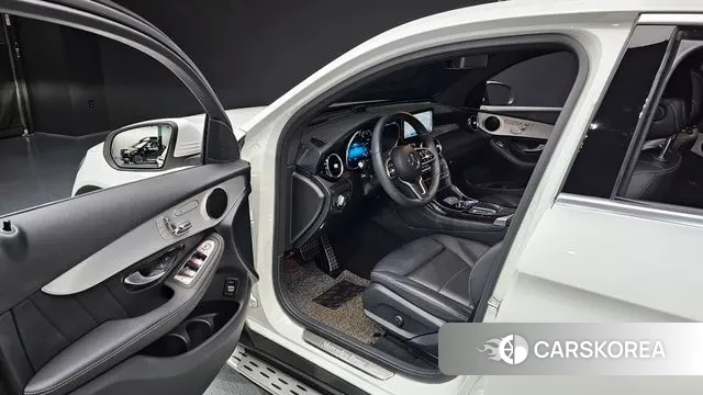 Mercedes-Benz GLC-Class X253 2020 Белый из Кореи, фото 2