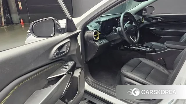 Chevrolet (GM Daewoo) Trax Crossover 2023 Белый из Кореи, фото 2