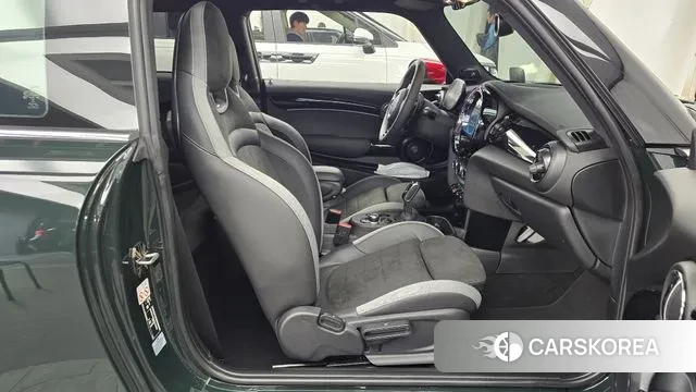 Mini Cooper S 2022 Темно-зеленый из Кореи, фото 2