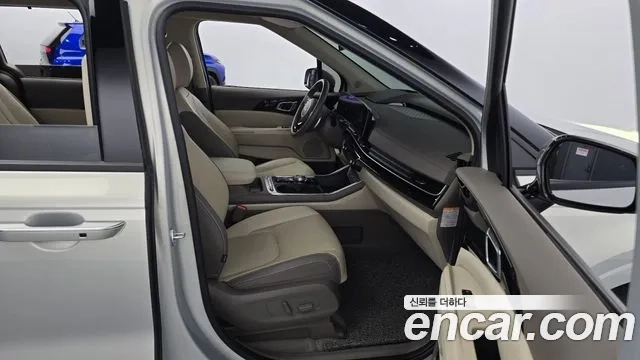 Kia The New Carnival 4th Generation 2024 Серебристо-серый из Кореи, фото 2