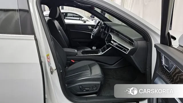 Audi A6 (C8) 2021 Белый из Кореи, фото 2