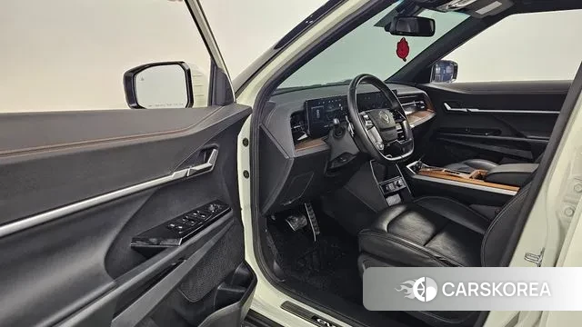 Ssangyong Torres EVX 2023 Белый из Кореи, фото 2