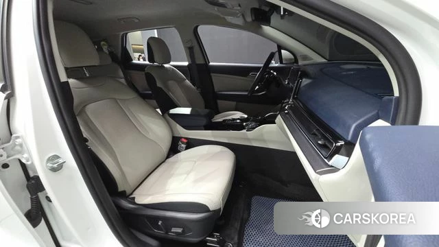 Kia Sportage 5th Generation 2022 Белый из Кореи, фото 2